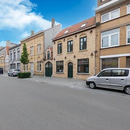 Beautiful In The Center, Cleaning Included Holiday home
