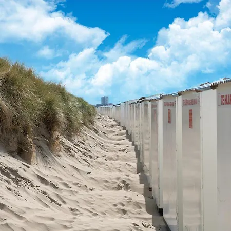 Modern By The Sea, Cleaning Included Ньивпорт